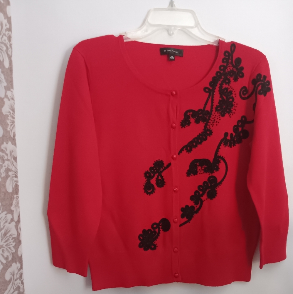 SPENSE SWEATER. SIZE M. - Picture 8 of 11